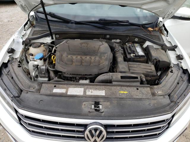 Photo 10 VIN: 1VWBA7A33JC026693 - VOLKSWAGEN PASSAT 