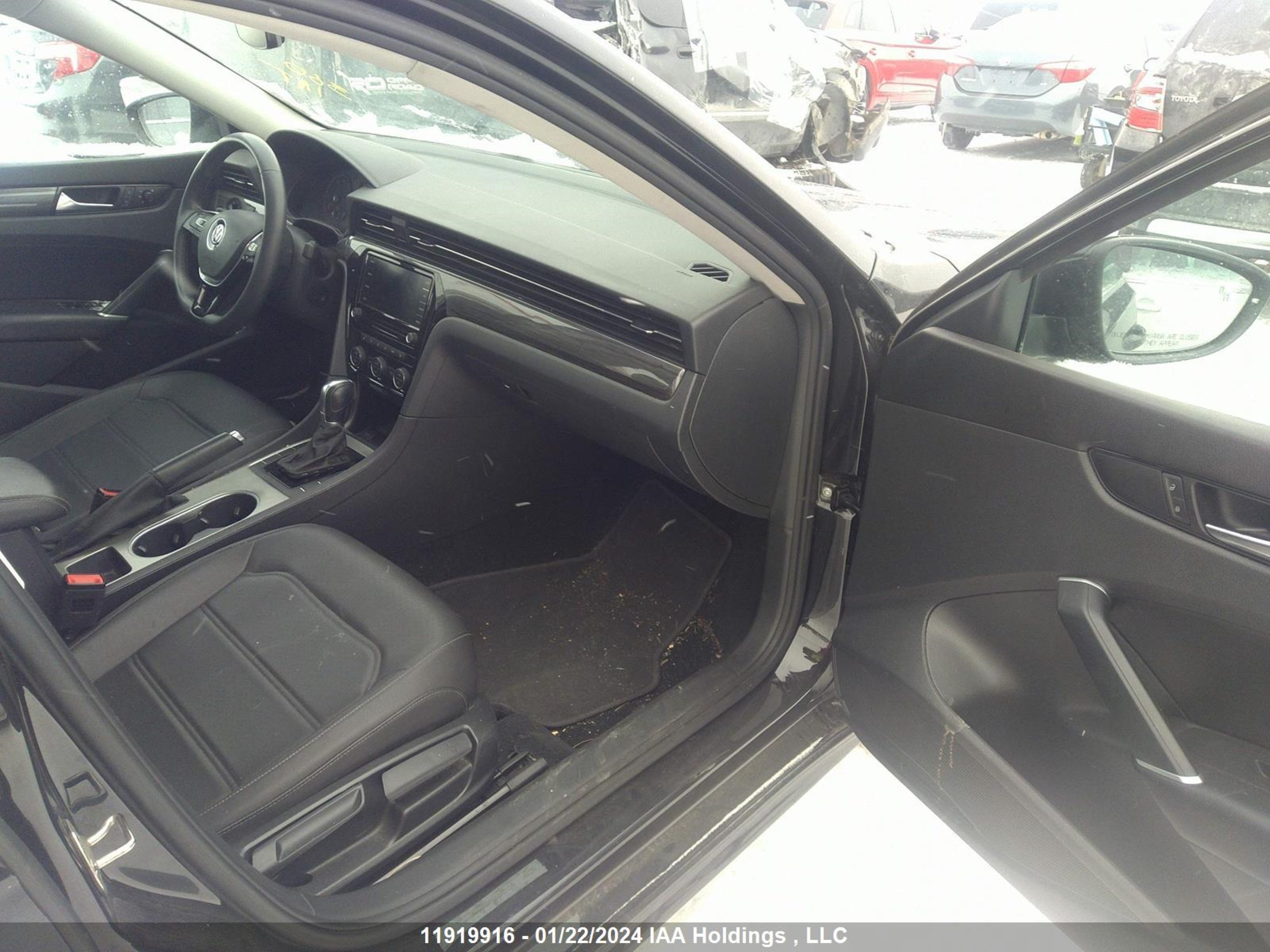 Photo 4 VIN: 1VWBA7A33MC003578 - VOLKSWAGEN PASSAT 