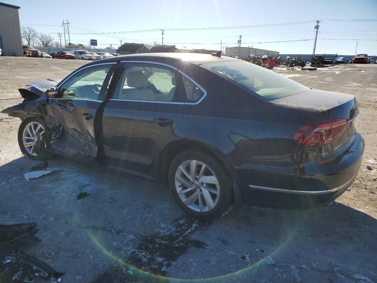 Photo 1 VIN: 1VWBA7A34JC027710 - VOLKSWAGEN PASSAT 