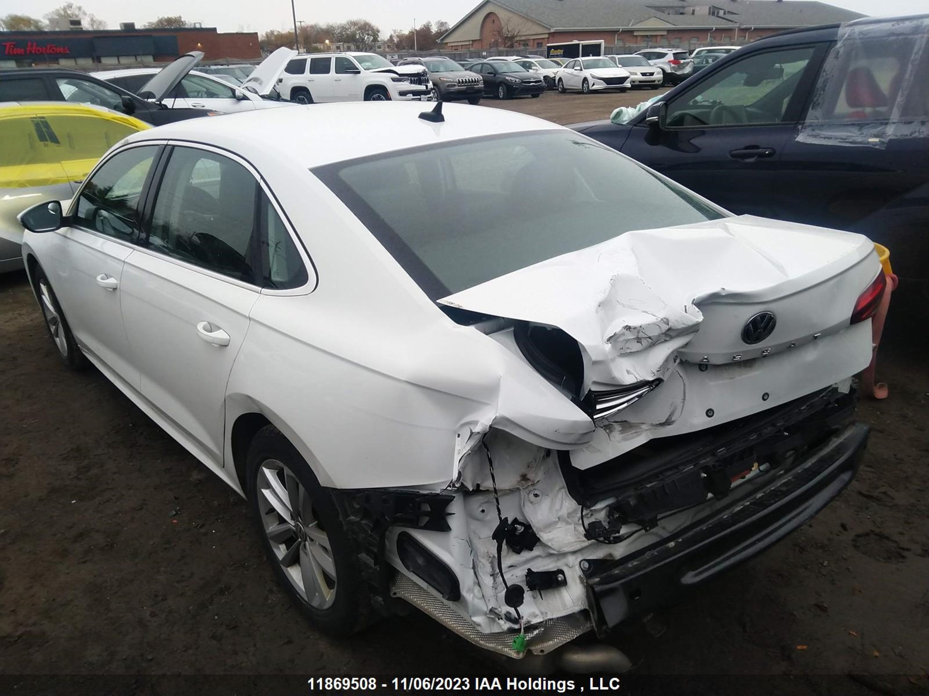 Photo 2 VIN: 1VWBA7A34MC014556 - VOLKSWAGEN PASSAT 