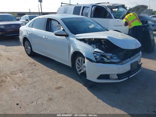 Photo 0 VIN: 1VWBA7A35JC014612 - VOLKSWAGEN PASSAT 