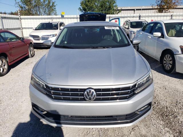 Photo 4 VIN: 1VWBA7A36JC051930 - VOLKSWAGEN PASSAT SE 