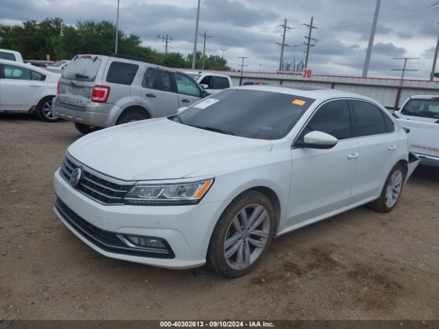 Photo 1 VIN: 1VWBA7A37JC001456 - VOLKSWAGEN PASSAT 