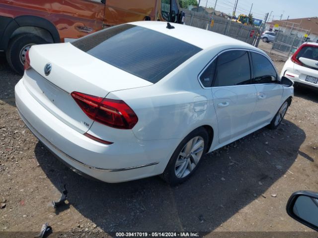 Photo 3 VIN: 1VWBA7A37JC008486 - VOLKSWAGEN PASSAT 