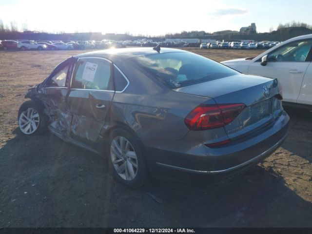 Photo 2 VIN: 1VWBA7A39JC021949 - VOLKSWAGEN PASSAT 