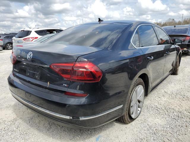 Photo 3 VIN: 1VWBA7A3XJC012631 - VOLKSWAGEN PASSAT 