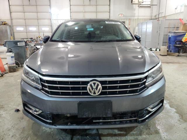 Photo 4 VIN: 1VWBA7A3XJC023807 - VOLKSWAGEN PASSAT 