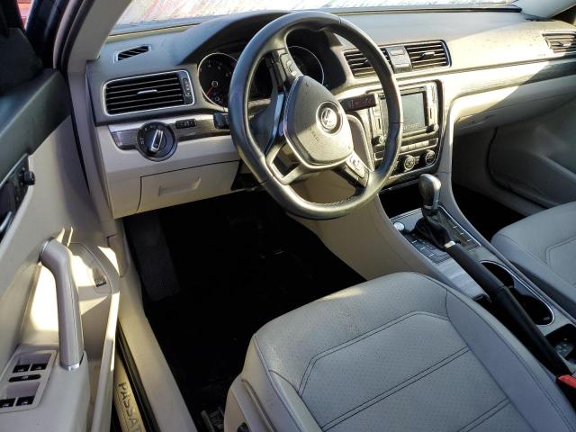 Photo 7 VIN: 1VWBA7A3XJC024441 - VOLKSWAGEN PASSAT SE 