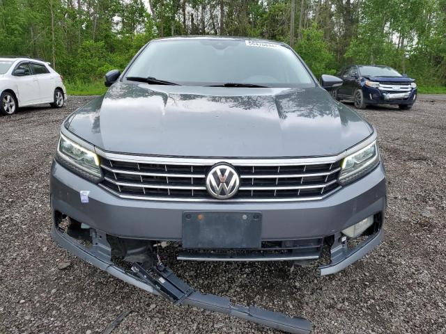 Photo 4 VIN: 1VWBA7A3XJC024455 - VOLKSWAGEN PASSAT 