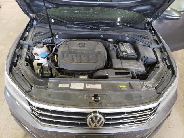 Photo 10 VIN: 1VWBA7A3XJC026271 - VOLKSWAGEN PASSAT 