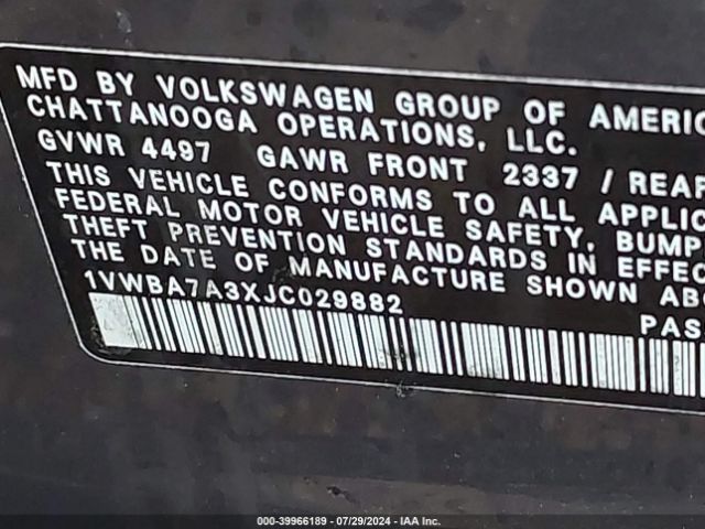 Photo 8 VIN: 1VWBA7A3XJC029882 - VOLKSWAGEN PASSAT 