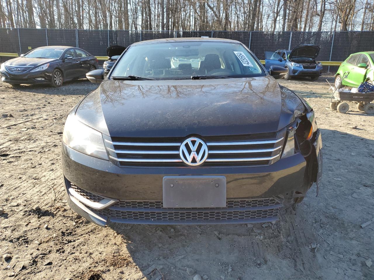 Photo 4 VIN: 1VWBH7A30CC029663 - VOLKSWAGEN PASSAT 