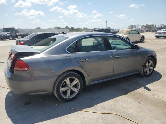 Photo 2 VIN: 1VWBH7A30CC091418 - VOLKSWAGEN PASSAT 