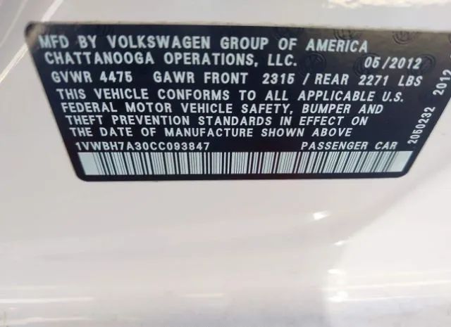 Photo 8 VIN: 1VWBH7A30CC093847 - VOLKSWAGEN PASSAT 