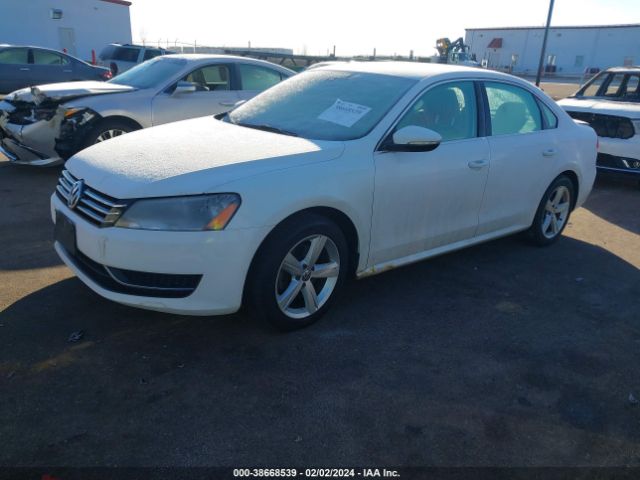 Photo 1 VIN: 1VWBH7A30CC098241 - VOLKSWAGEN PASSAT 