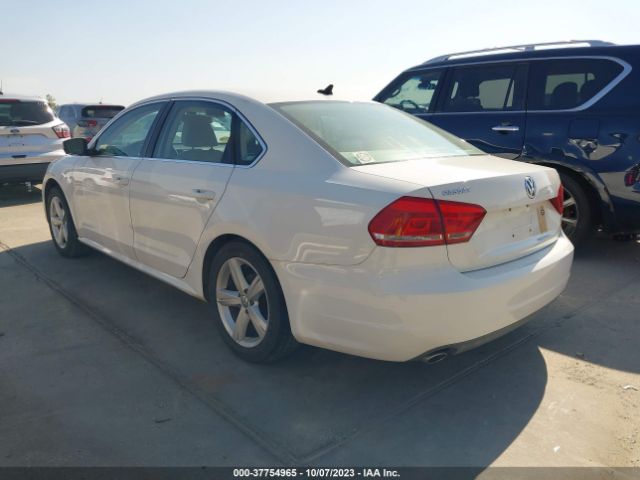 Photo 2 VIN: 1VWBH7A30DC086110 - VOLKSWAGEN PASSAT 