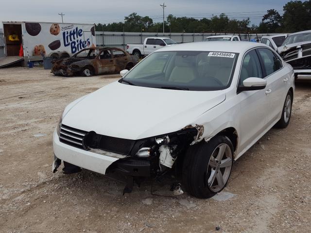 Photo 1 VIN: 1VWBH7A30DC128341 - VOLKSWAGEN PASSAT 