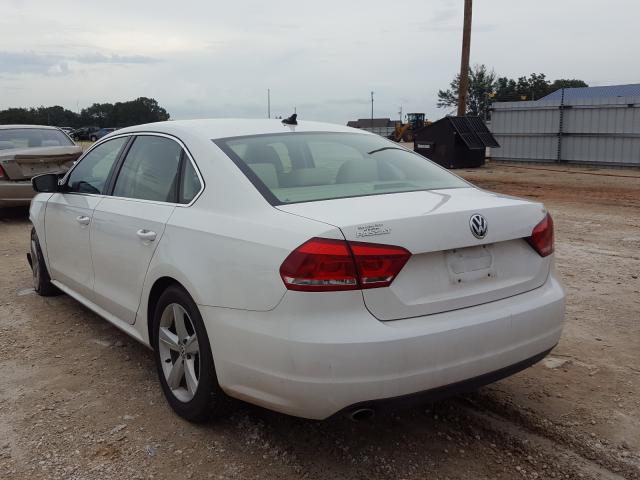 Photo 2 VIN: 1VWBH7A30DC128341 - VOLKSWAGEN PASSAT 