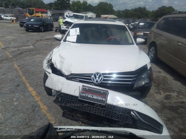 Photo 5 VIN: 1VWBH7A31CC026979 - VOLKSWAGEN PASSAT 