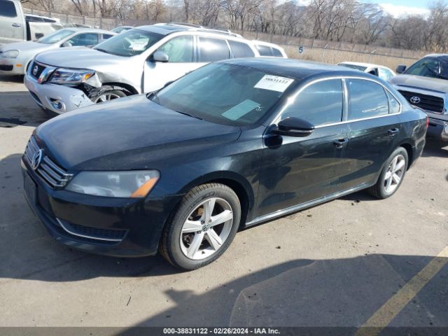 Photo 1 VIN: 1VWBH7A31CC097549 - VOLKSWAGEN PASSAT 