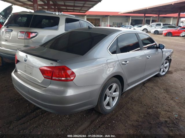 Photo 3 VIN: 1VWBH7A31DC009651 - VOLKSWAGEN PASSAT 