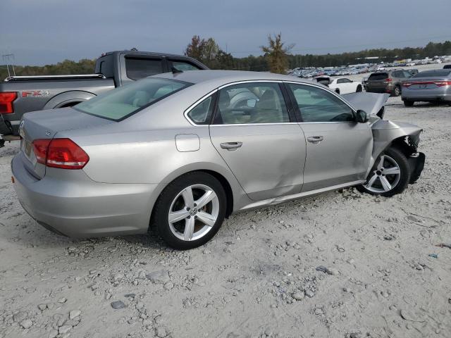 Photo 2 VIN: 1VWBH7A31DC022688 - VOLKSWAGEN PASSAT SE 