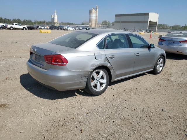 Photo 2 VIN: 1VWBH7A31DC113959 - VOLKSWAGEN PASSAT 