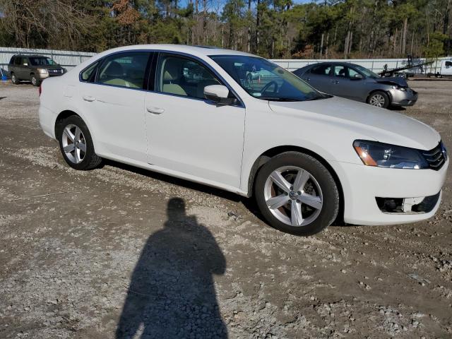 Photo 3 VIN: 1VWBH7A31DC135105 - VOLKSWAGEN PASSAT 