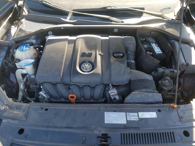 Photo 6 VIN: 1VWBH7A32DC015832 - VOLKSWAGEN PASSAT 