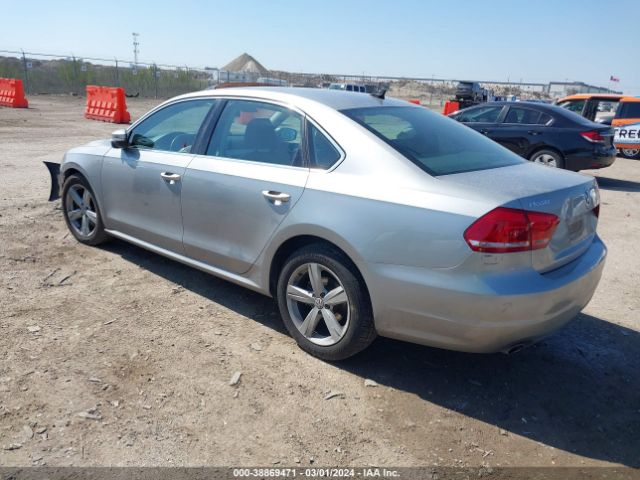 Photo 2 VIN: 1VWBH7A32DC139955 - VOLKSWAGEN PASSAT 