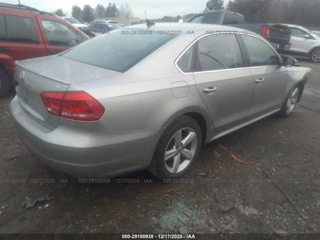 Photo 3 VIN: 1VWBH7A33CC013716 - VOLKSWAGEN PASSAT 