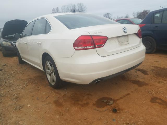 Photo 2 VIN: 1VWBH7A33CC025428 - VOLKSWAGEN PASSAT 