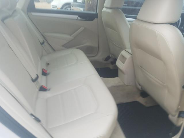 Photo 5 VIN: 1VWBH7A33CC025428 - VOLKSWAGEN PASSAT 