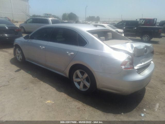 Photo 2 VIN: 1VWBH7A33CC050474 - VOLKSWAGEN PASSAT 