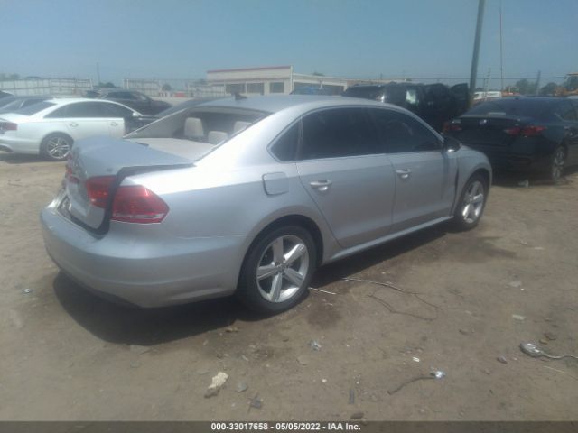 Photo 3 VIN: 1VWBH7A33CC050474 - VOLKSWAGEN PASSAT 