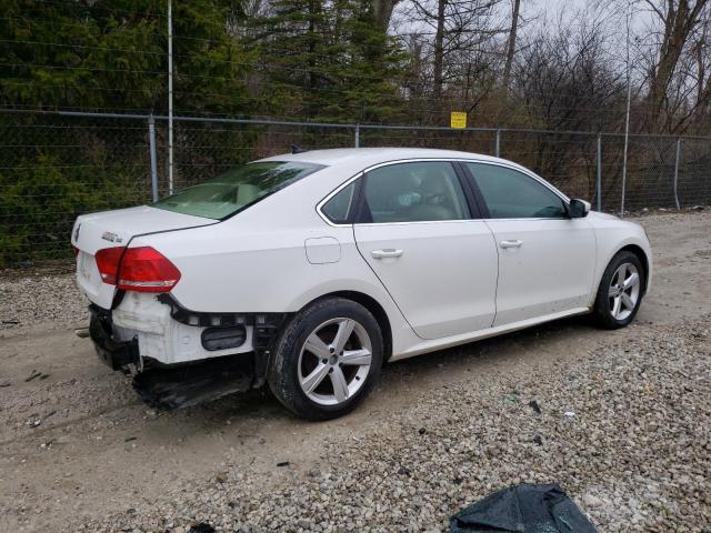 Photo 2 VIN: 1VWBH7A33CC076542 - VOLKSWAGEN PASSAT 