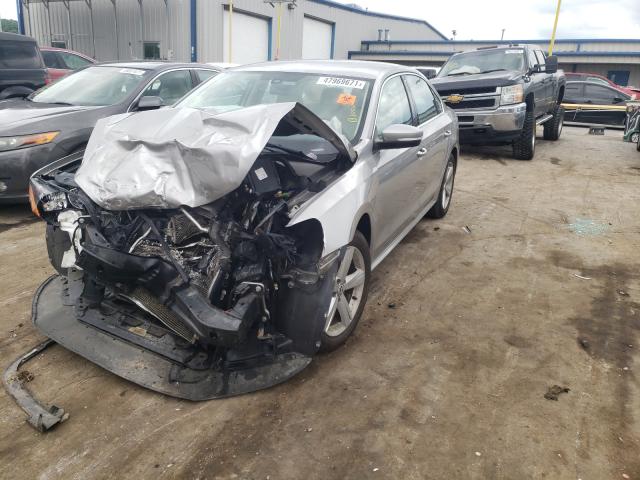 Photo 1 VIN: 1VWBH7A33DC035636 - VOLKSWAGEN PASSAT 