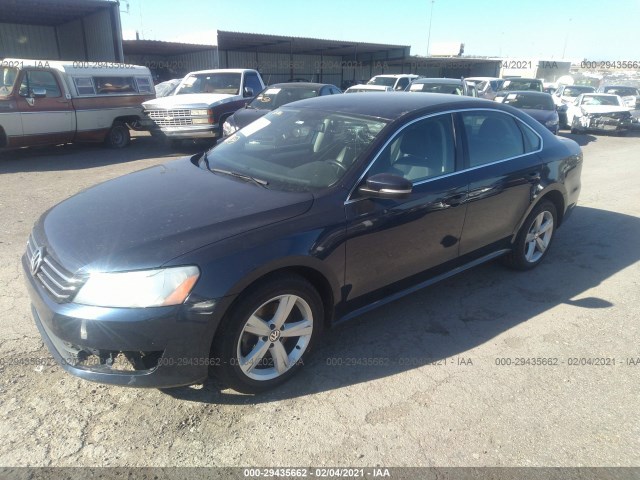 Photo 1 VIN: 1VWBH7A33DC049312 - VOLKSWAGEN PASSAT 