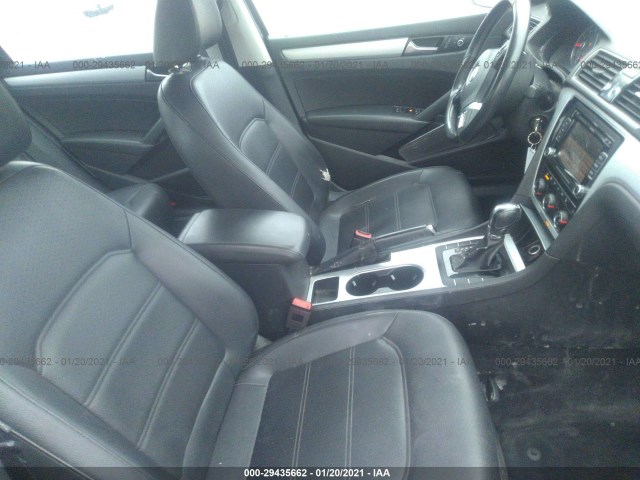 Photo 4 VIN: 1VWBH7A33DC049312 - VOLKSWAGEN PASSAT 