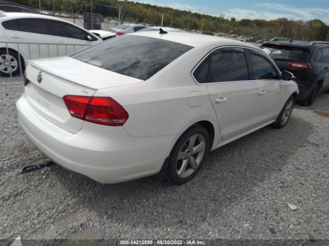 Photo 3 VIN: 1VWBH7A33DC065591 - VOLKSWAGEN PASSAT 