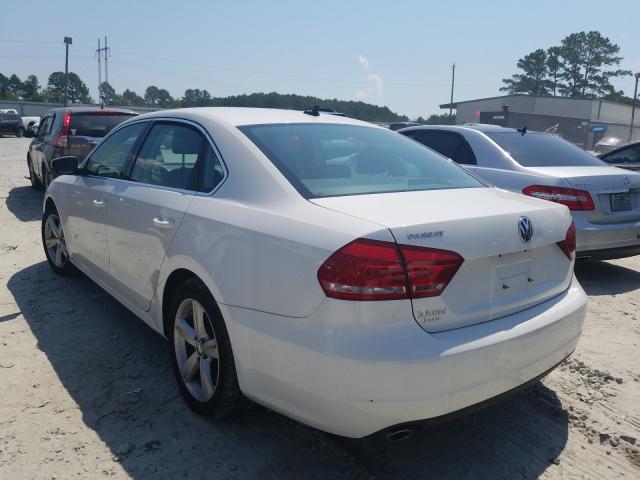 Photo 2 VIN: 1VWBH7A33DC123828 - VOLKSWAGEN PASSAT 