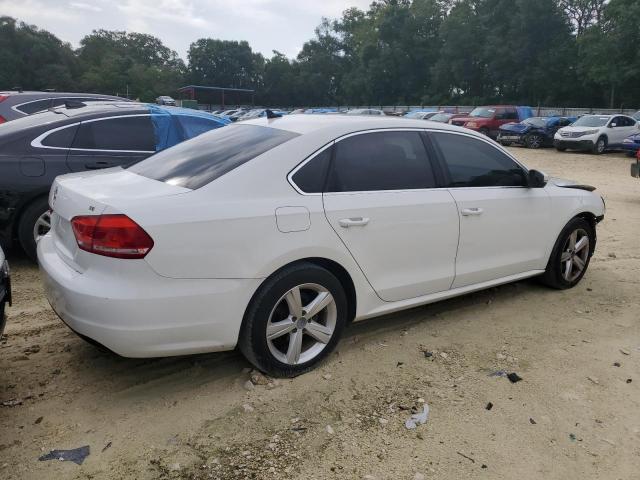 Photo 2 VIN: 1VWBH7A33DC128608 - VOLKSWAGEN PASSAT 