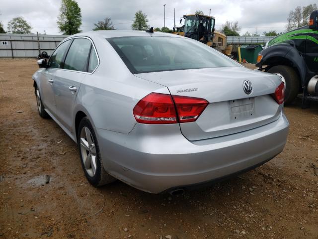 Photo 2 VIN: 1VWBH7A34CC036163 - VOLKSWAGEN PASSAT 