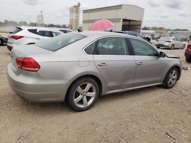 Photo 2 VIN: 1VWBH7A34CC054596 - VOLKSWAGEN PASSAT SE 