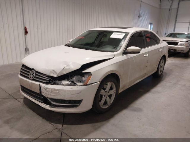 Photo 5 VIN: 1VWBH7A34CC076243 - VOLKSWAGEN PASSAT 