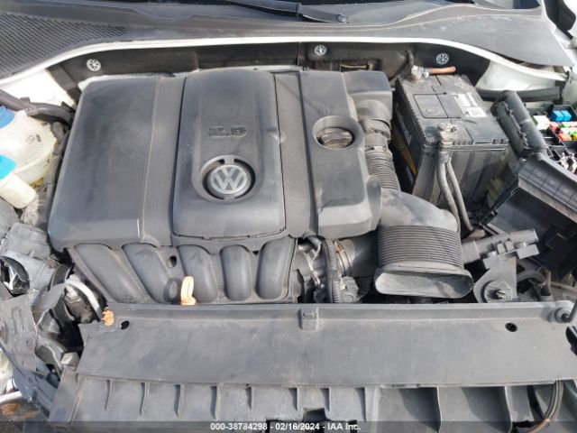 Photo 9 VIN: 1VWBH7A34CC101657 - VOLKSWAGEN PASSAT 