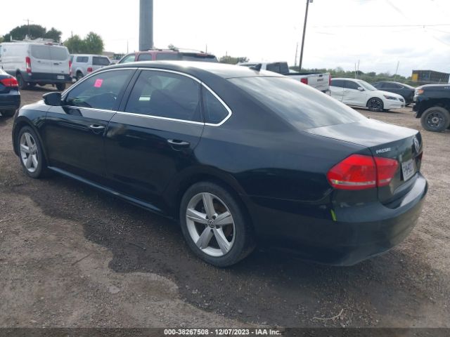 Photo 2 VIN: 1VWBH7A34DC131579 - VOLKSWAGEN PASSAT 