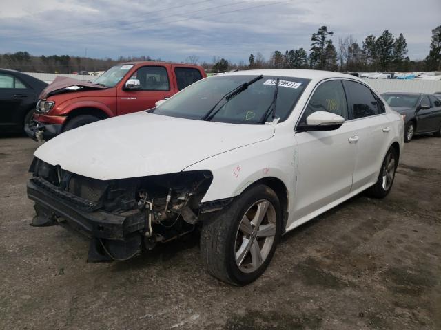 Photo 1 VIN: 1VWBH7A35CC053778 - VOLKSWAGEN PASSAT 