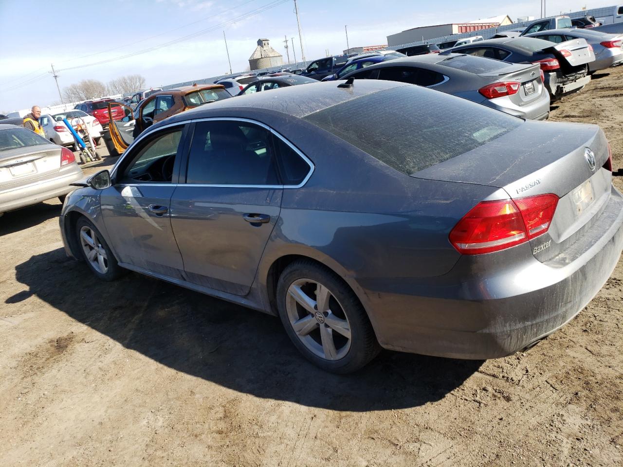 Photo 1 VIN: 1VWBH7A35CC086649 - VOLKSWAGEN PASSAT 