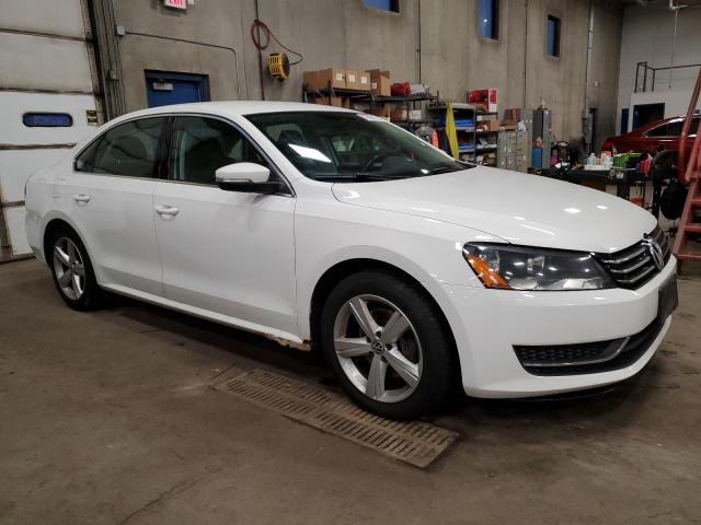 Photo 3 VIN: 1VWBH7A35DC022192 - VOLKSWAGEN PASSAT 